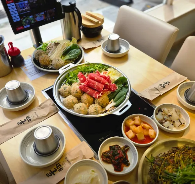 생생정보 장사의 신 얼큰 수제굴림만두전골, 삼겹살 미나리전 맛집 방이굴림만두떼굴 식당 위치