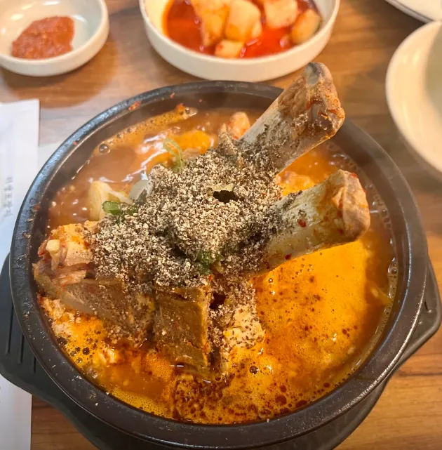 오늘N 위대한 일터 감자탕, 잠실 30년 전통 송가네감자탕 위치 및 상세 정보