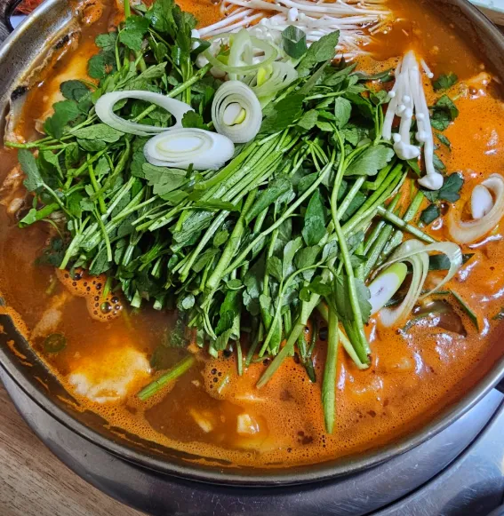 전현무계획3 포천 쏘가리회 매운탕, 샛강매운탕, 민물고기의 제왕이라 불리는 귀한 맛의 정체