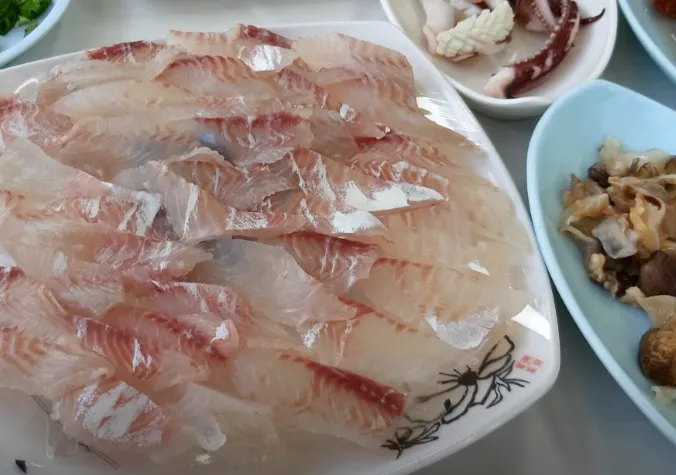 6시내고향 서천 키조개 생선회 맛집 해피니스 위치 및 방문 예약 정보